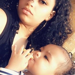 Meet your Posher, Naeema